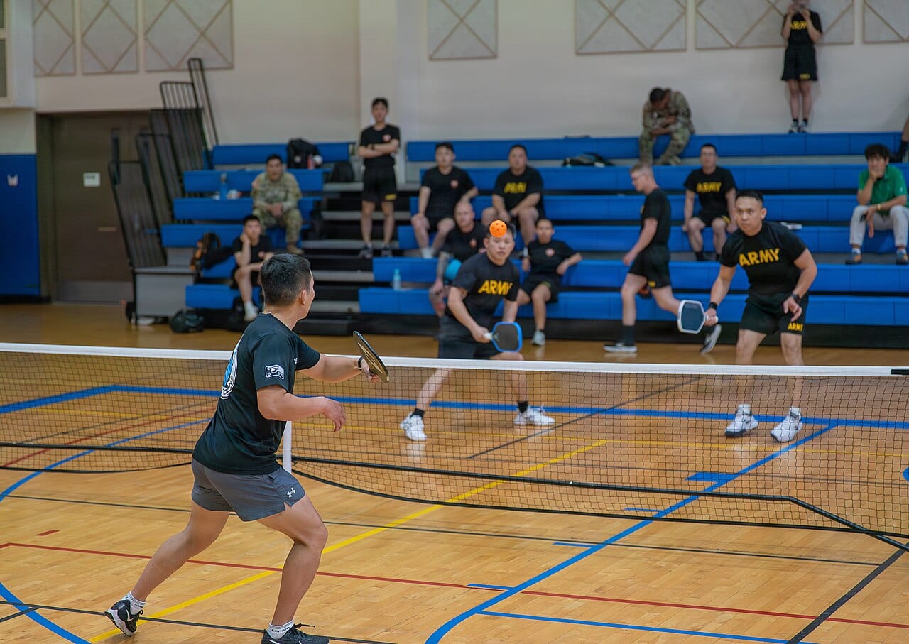 dink Pickleball: chuẩn bị mặt vợt để kiểm soát quỹ đạo